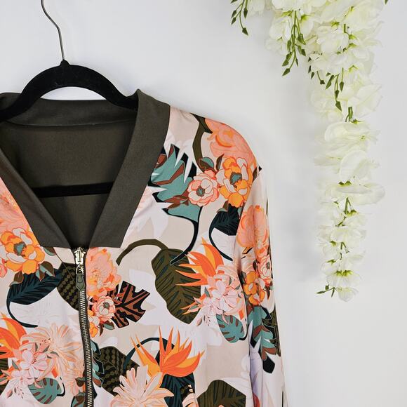 Stella & Dot Reversible Bomber Jacket Satin Olive Green Floral Zip Up Medium Fal - Picture 4 of 13